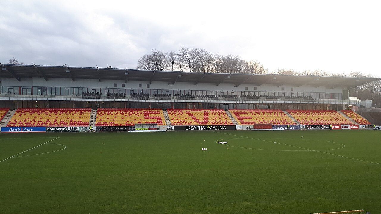 Waldstadion Kaiserlinde